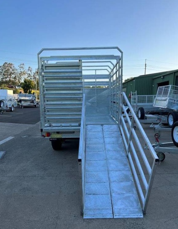 12 x 7 ft Flat Deck Hydraulic Tipping Trailer with 1 Person Install and Remove Stock Crate – ATM 3.5 or 4.5 tonne - Image 3