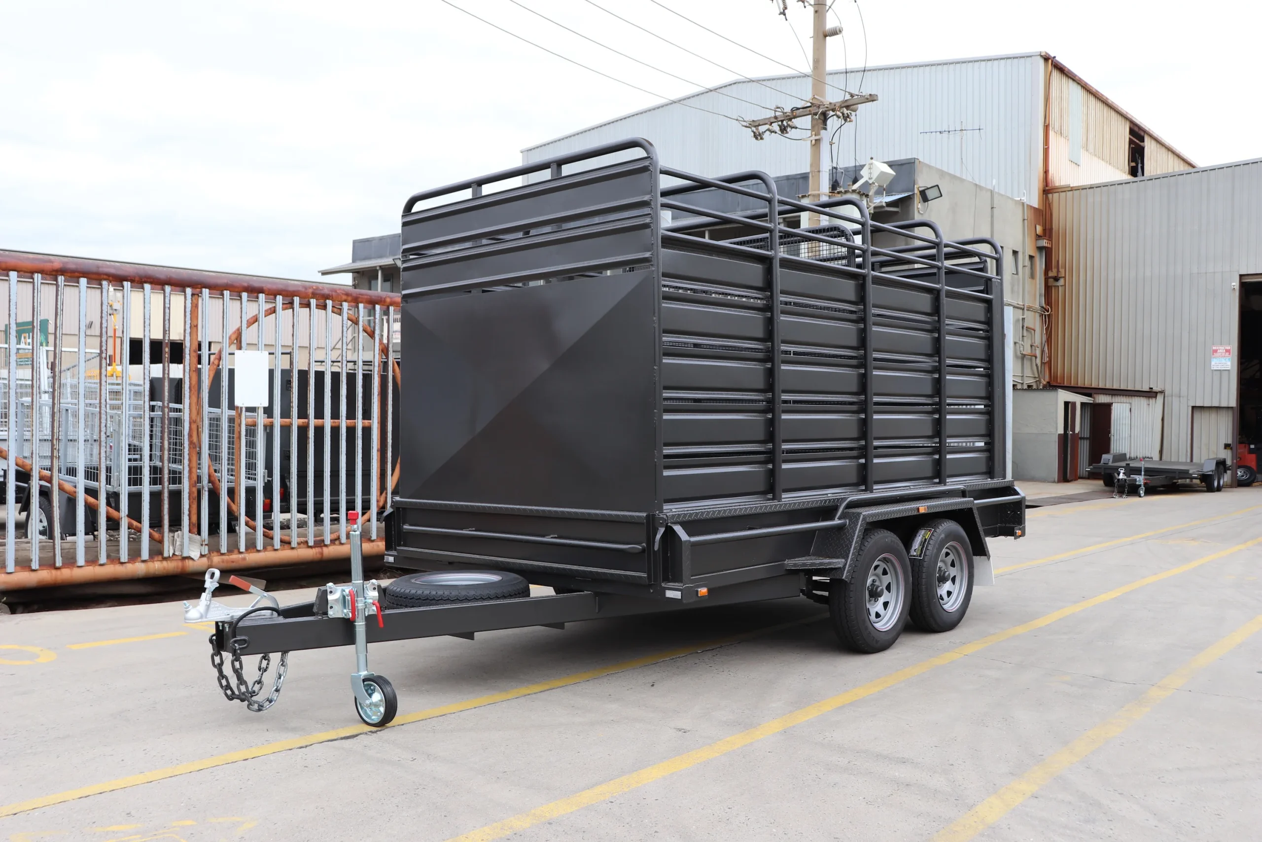 12×6 Deluxe Heavy Duty Stock Crate Tandem Trailer for Sale - Image 3