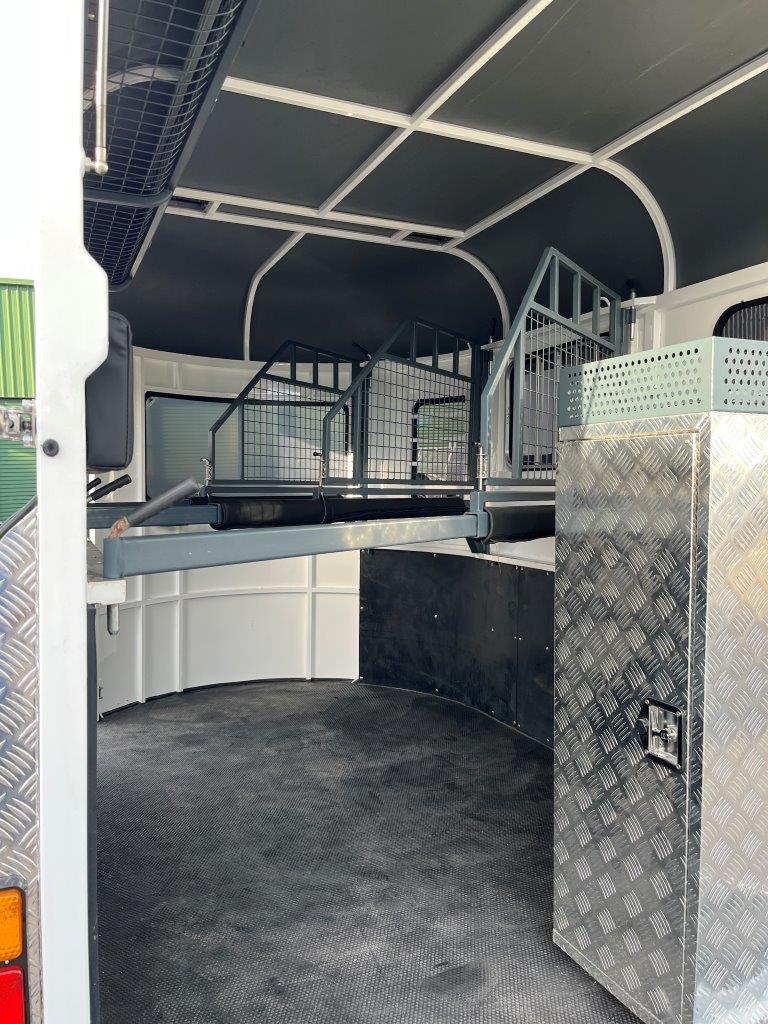 2 Horse Angle Load Standard Tandem 3500 kg ATM Float - Image 4