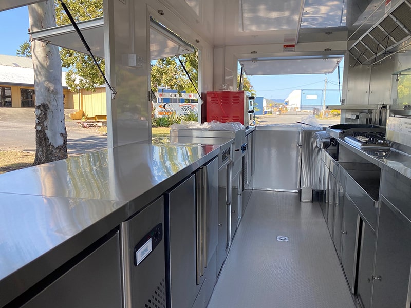 Supersize food trailer ready to go - Image 19
