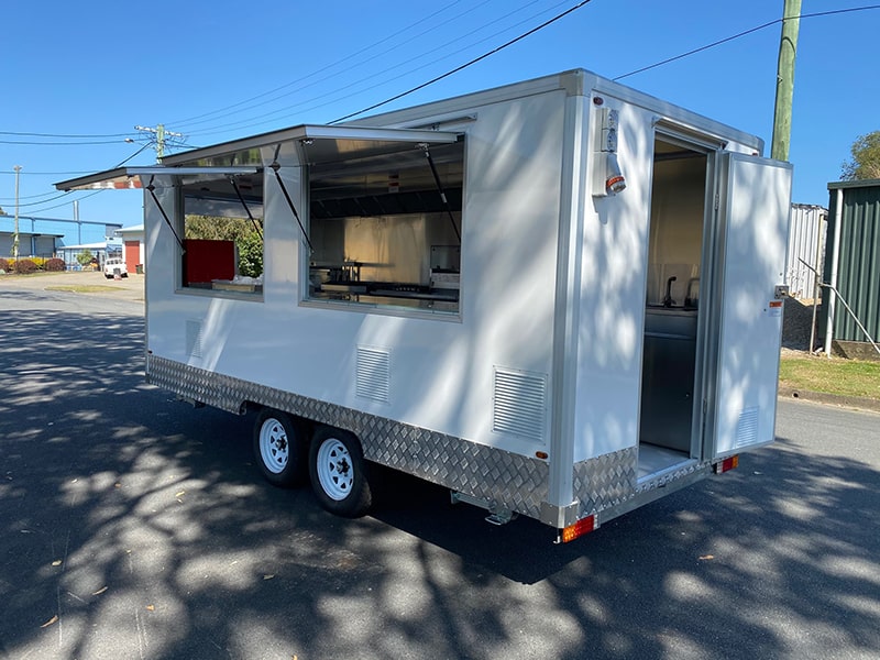Supersize food trailer ready to go