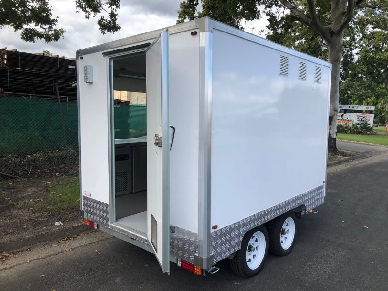 XL 2.0 Premium Coffee Trailer ready to go - Image 2