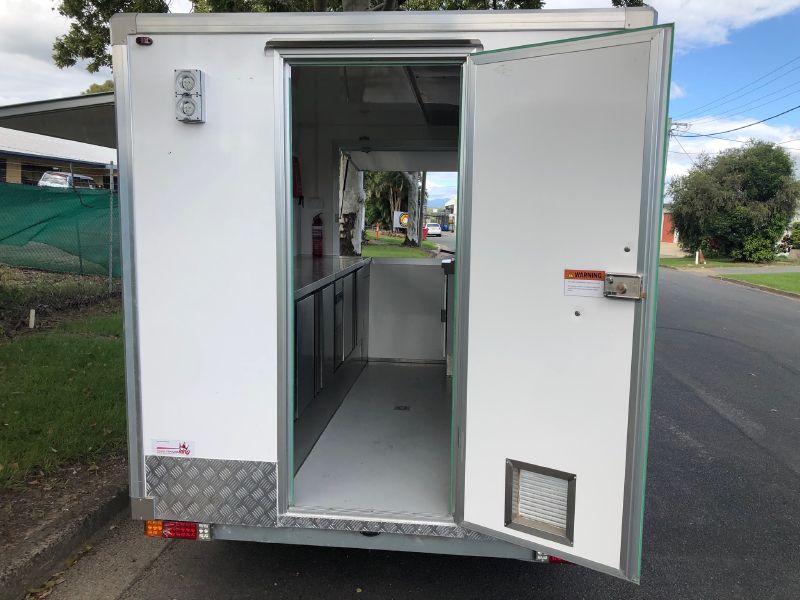XL 2.0 Premium Coffee Trailer ready to go - Image 9