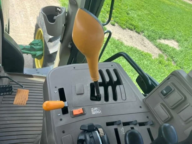 2018 John Deere 6155M 155 HP MFWD Tractor with Power Quad Transmission - Image 24