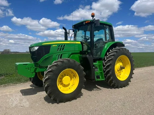 2018 John Deere 6155M 155 HP MFWD Tractor with Power Quad Transmission - Image 4