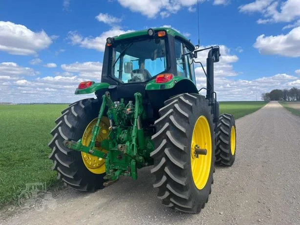 2018 John Deere 6155M 155 HP MFWD Tractor with Power Quad Transmission - Image 7